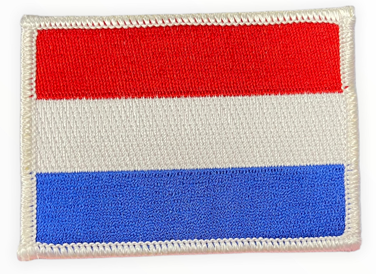 Geborduurde vlag Nederland (embleem 8×6 cm)